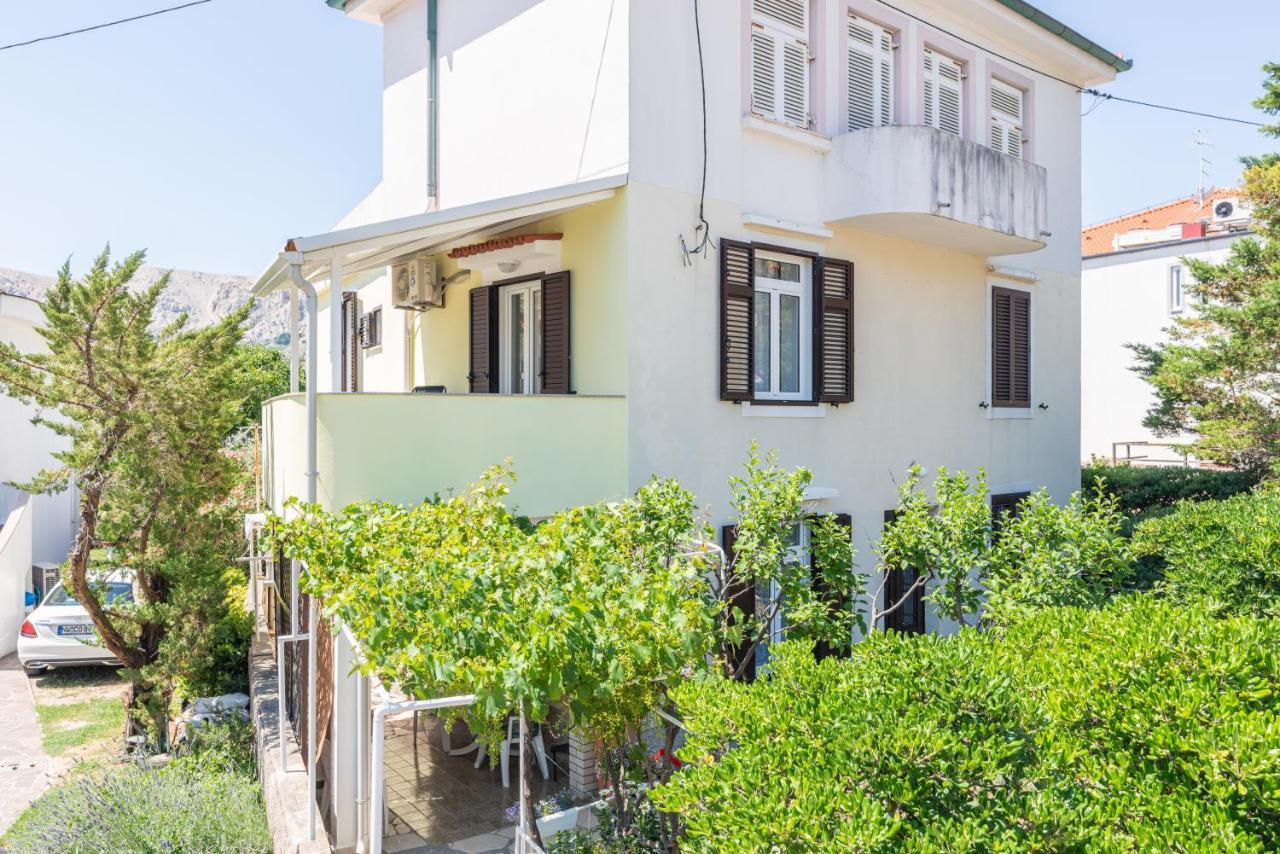 Apartment Luiza With Terrace باشْكا المظهر الخارجي الصورة