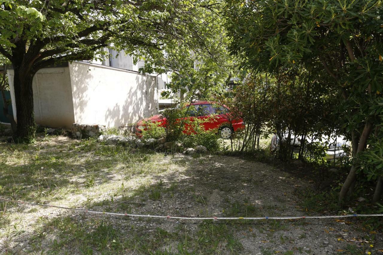 Apartment Luiza With Terrace باشْكا المظهر الخارجي الصورة